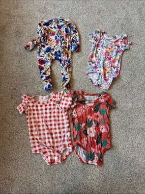 Gigi and Max Baby Bodysuit and sleeper bundle 6 months